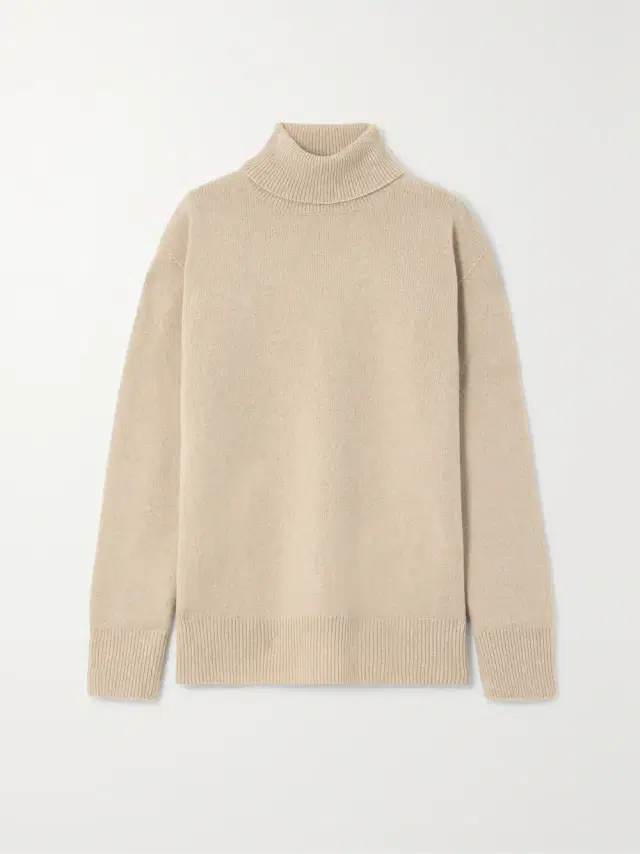 Oversized wool and cashmere-blend turtleneck sweater